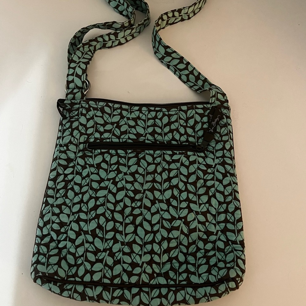 Vera Bradley Green Leaf Shower Vines Pattern Crossbody Hipster Bag - Picture 2 of 5